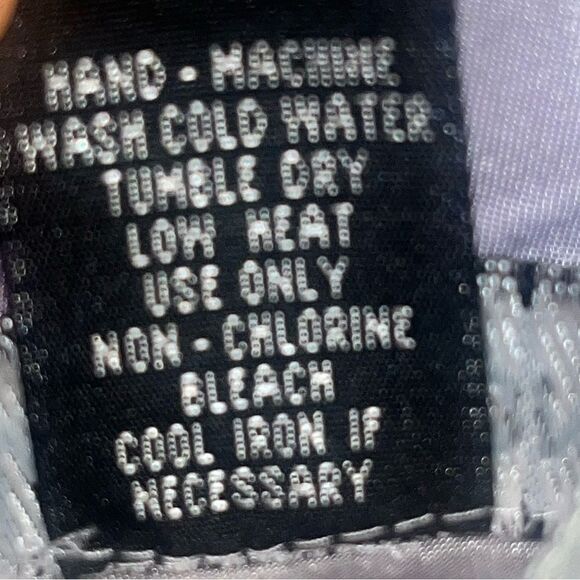 HALSTON Vintage Rainbow Sz Medium 2-Piece Slip Nightie and Robe - Picture 11 of 12